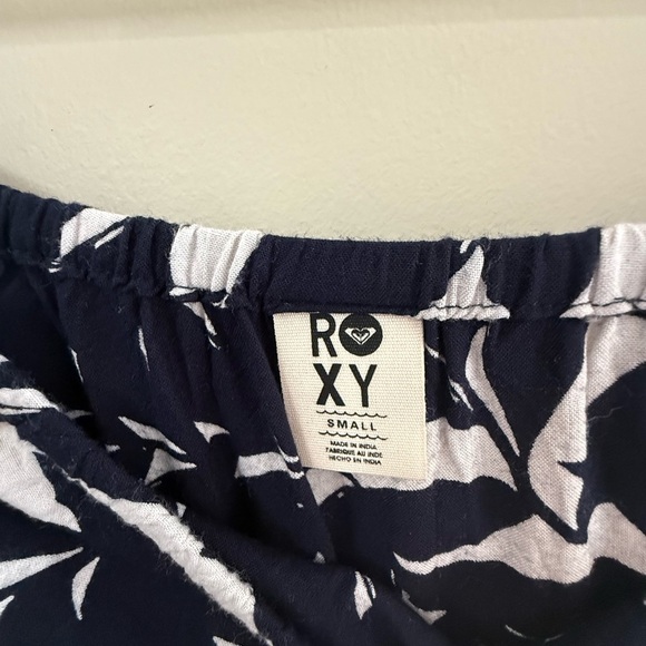 Floral Navy Blue and White Jumpsuit Roxi - Picture 3 of 4
